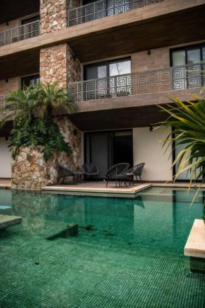 Private Rooftop Penthouse w/pool, gym, & security